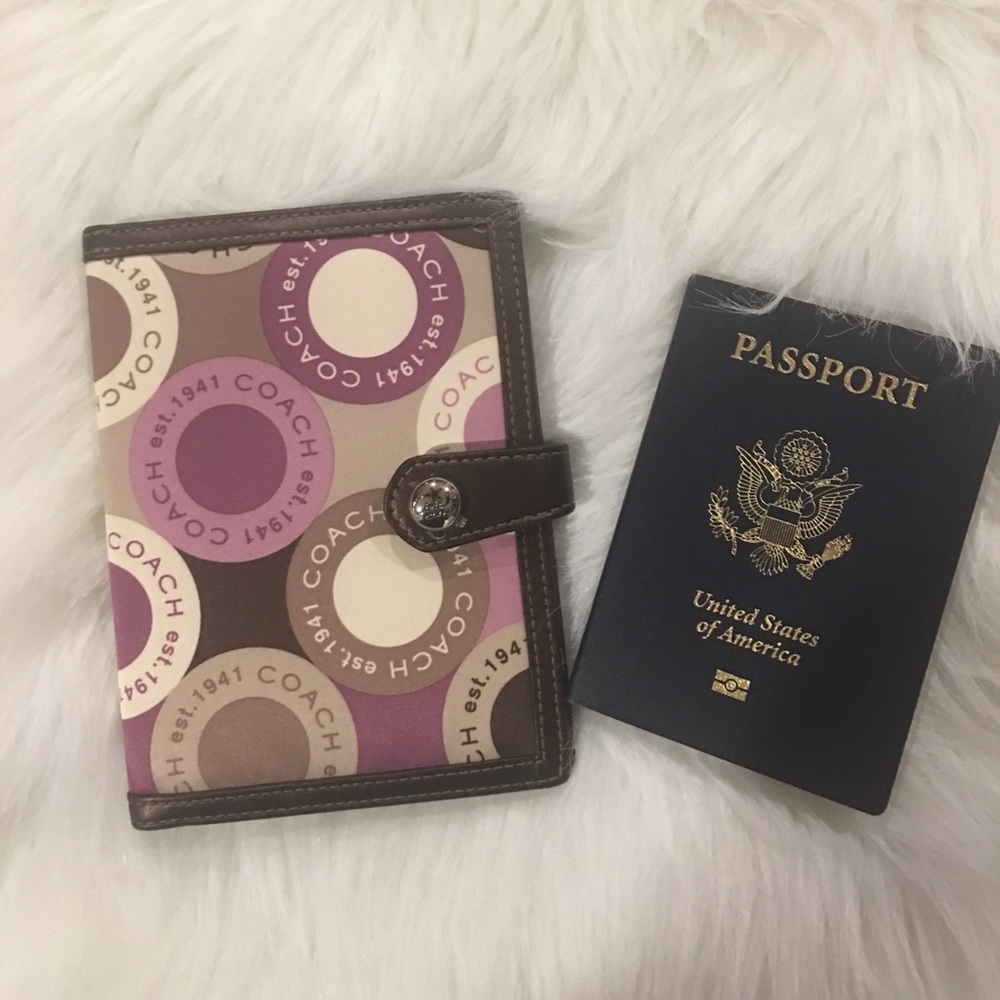 Authentic Coach brag-book